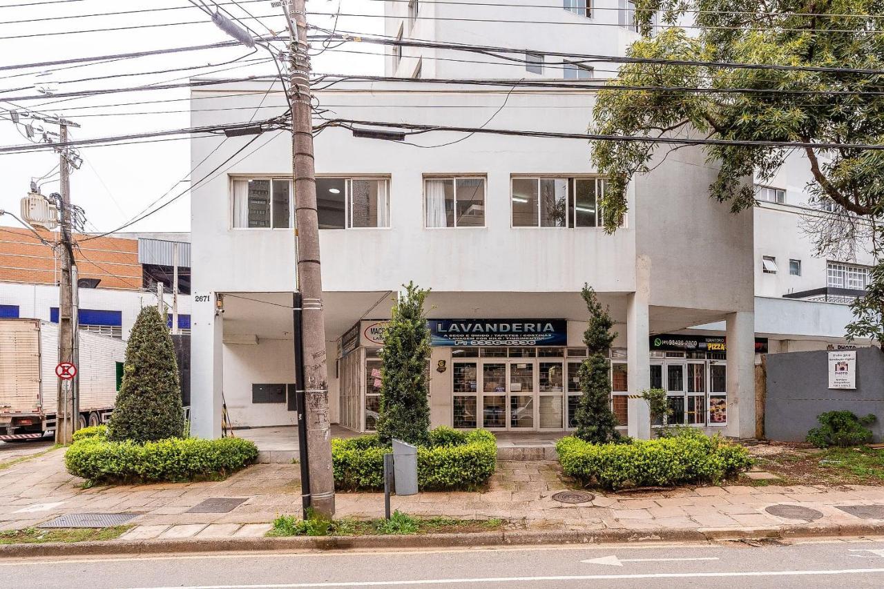 Predio Fantastico No Bairro Mais Requisitado De Куритиба Екстериор снимка