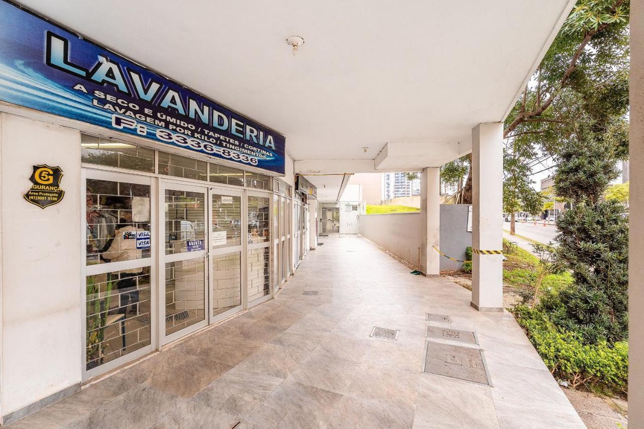 Predio Fantastico No Bairro Mais Requisitado De Куритиба Екстериор снимка