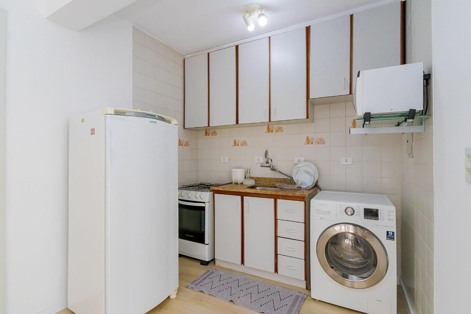 Predio Fantastico No Bairro Mais Requisitado De Куритиба Екстериор снимка