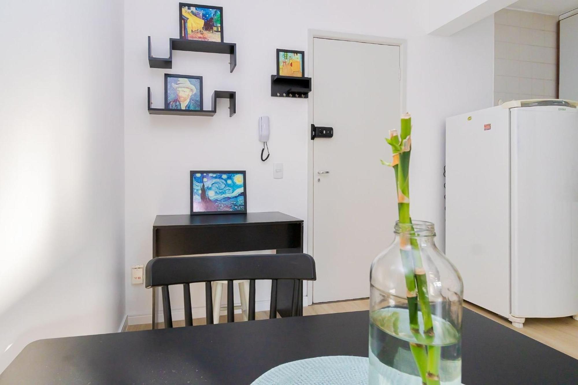 Predio Fantastico No Bairro Mais Requisitado De Куритиба Екстериор снимка
