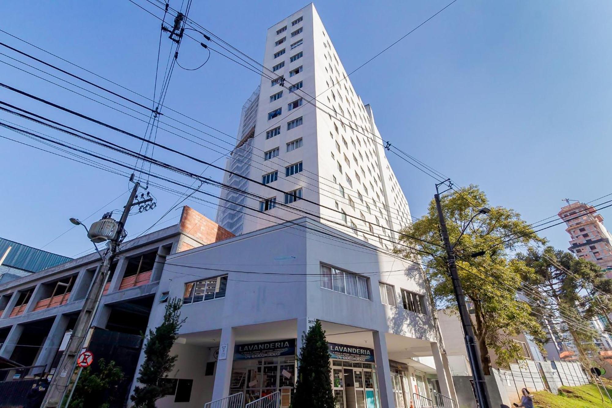 Predio Fantastico No Bairro Mais Requisitado De Куритиба Екстериор снимка